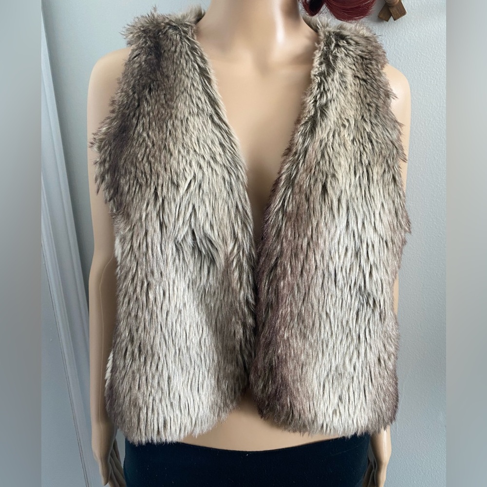 Le Chateau Faux fur vest